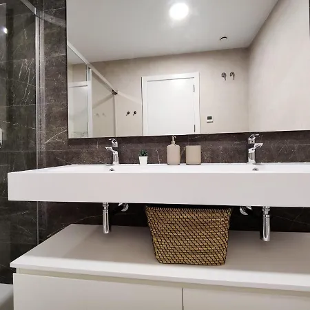 شقة Sunset Cliffs Sea View بينايدورم