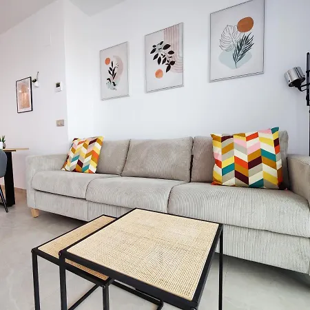 Sunset Cliffs Sea View Apartment Benidorm