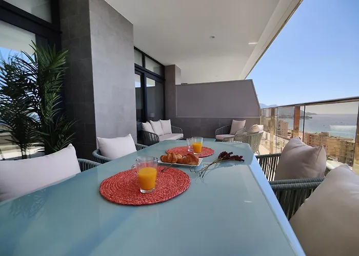 Sunset Cliffs Sea View Apartmán *